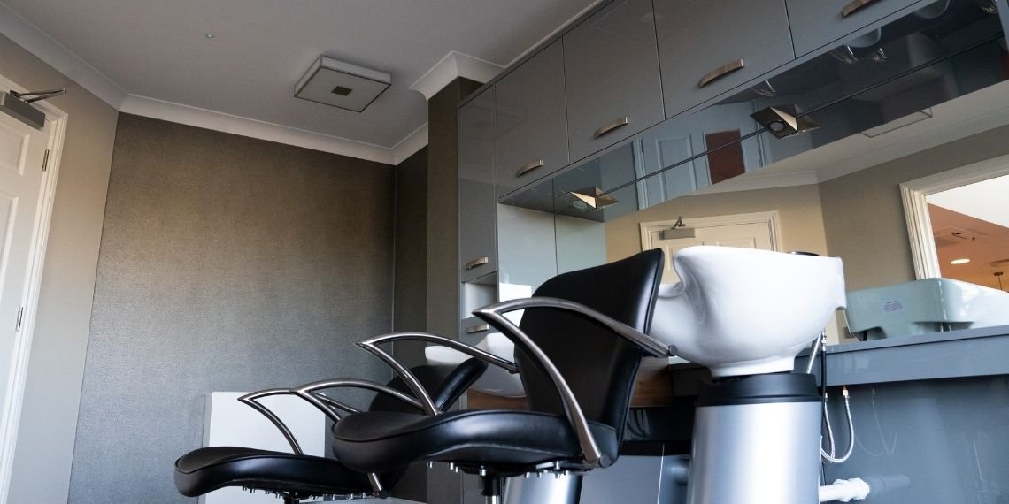 Care_home_salon_contract_decorators_1